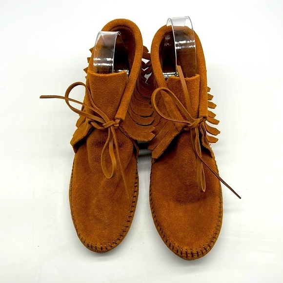 Minnetonka - Brown Suede Fringe Ankle Boot Moccasins With Suede Tie Size 6.5 - Picture 1 of 15